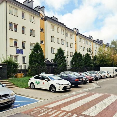 Studio Bielany With Home Office Near Metro Station By Noclegi Renters Varšava Exteriér fotografie